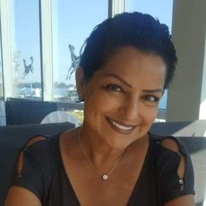 Meet your Posher, Naaz